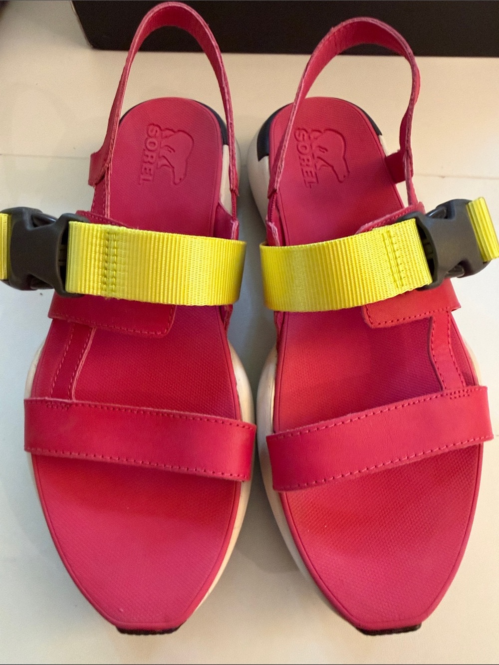 NEW SOREL Kinetic™ Impact Sling Sandals in Bright Pink Size 8 new without box